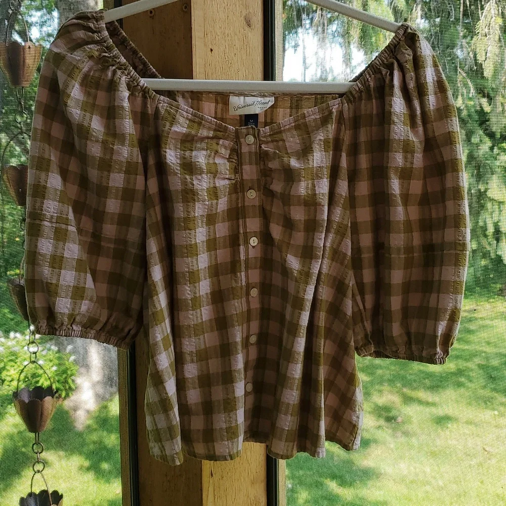 Universal Thread blouse. - Picture 1 of 4